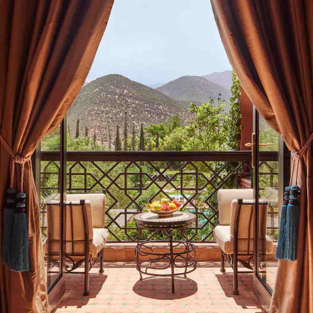 accommodation-kasbah-tamadot-deluxe-room-22-balcony-1